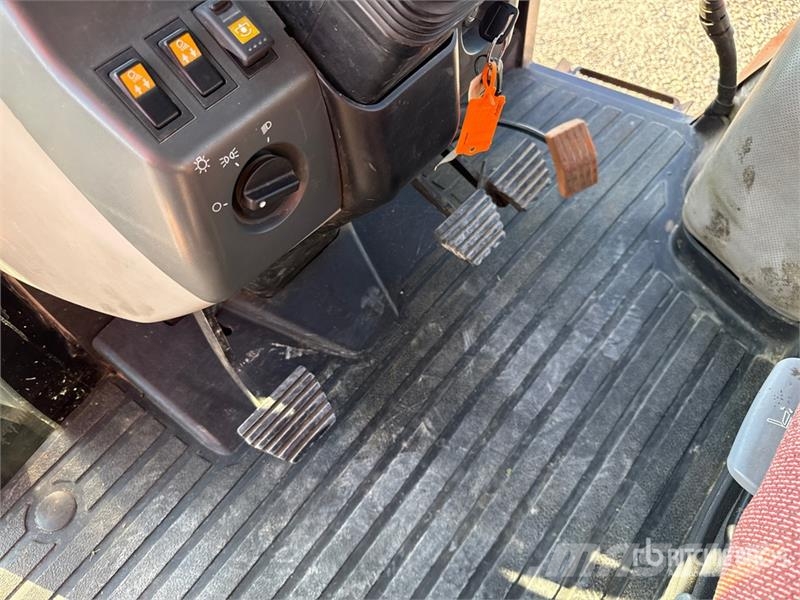McCormick XTX145 XtraSpeed 4WD Tractor Трактори