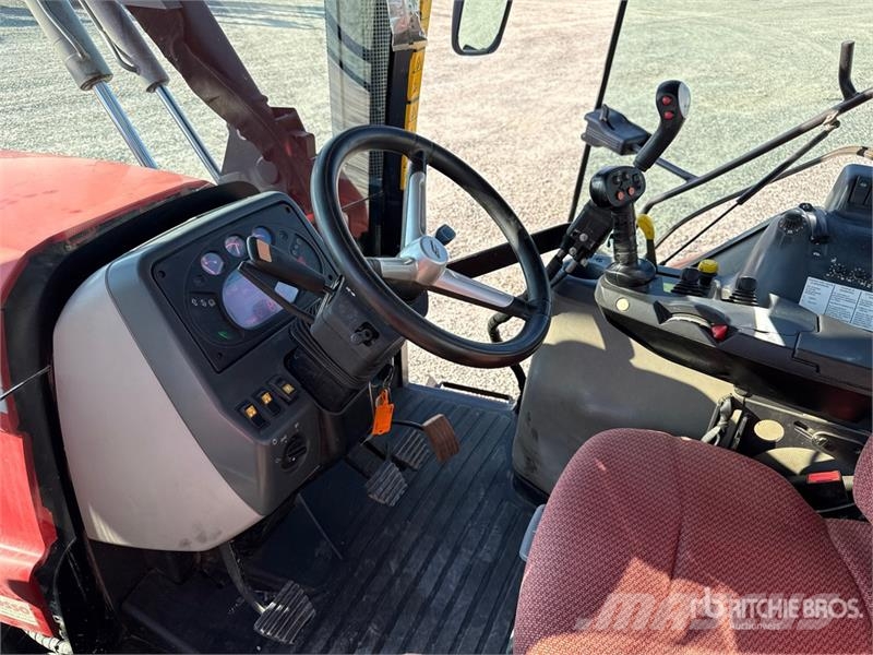 McCormick XTX145 XtraSpeed 4WD Tractor Трактори