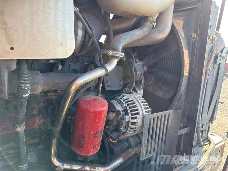 McCormick XTX145 XtraSpeed 4WD Tractor Трактори