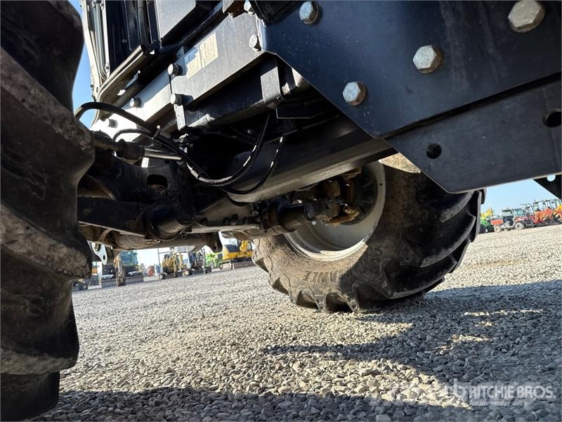 McCormick XTX145 XtraSpeed 4WD Tractor Трактори