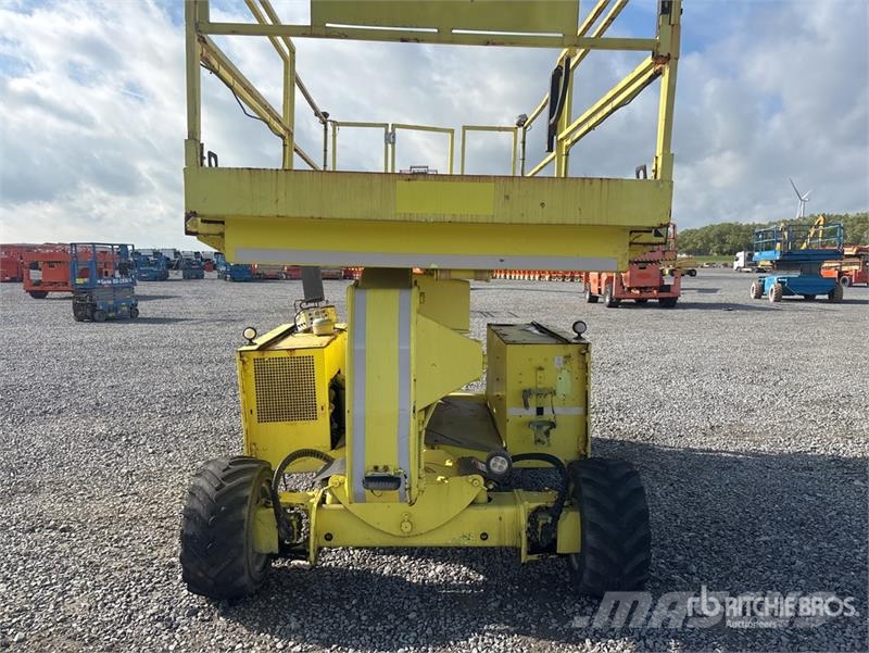 MEC 2684RT Diesel Scissor Lift Škarjaste dvižne ploščadi