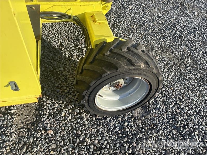 MEC 2684RT Diesel Speed Level Scissor Lift Škarjaste dvižne ploščadi