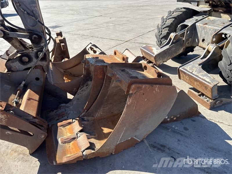 Mecalac 12MTX حفارات بعجل