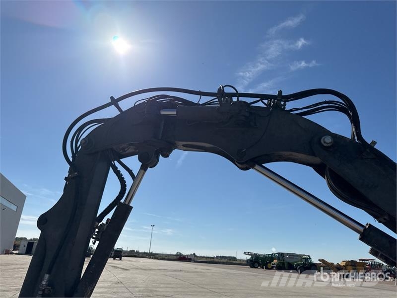 Mecalac 12MTX Pelle sur pneus