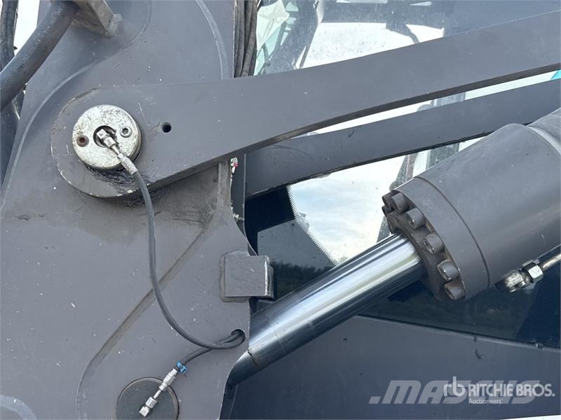 Mecalac 12MTX Wheeled excavators