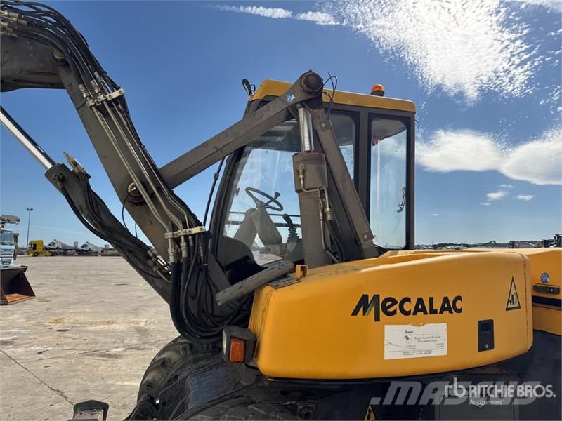 Mecalac 12MXT Ekskavatori uz riteņiem