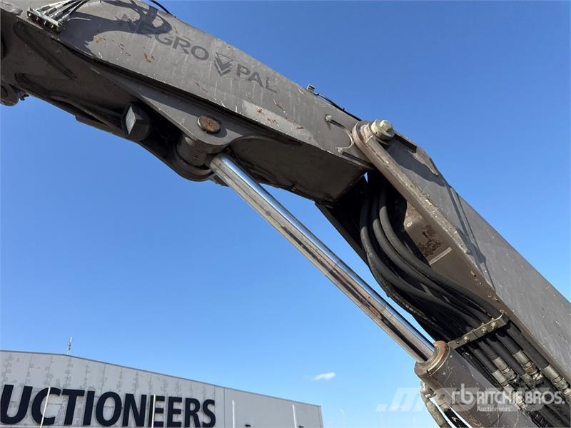 Mecalac 714MC Tracked Excavator Pásové rýpadlá