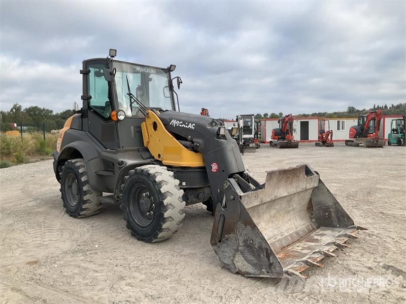 Mecalac AS700 Chargeuse Sur Pneus Wheel Loader Gumikerekes homlokrakodók