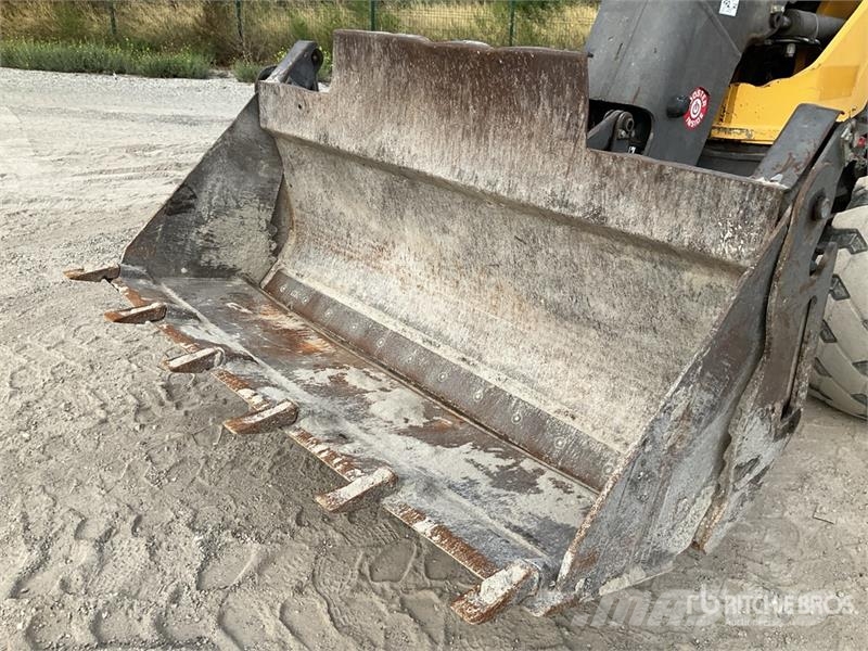 Mecalac AS700 Chargeuse Sur Pneus Wheel Loader Gumikerekes homlokrakodók