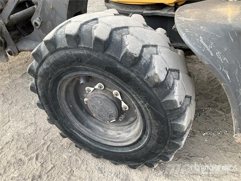 Mecalac AS700 Chargeuse Sur Pneus Wheel Loader Gumikerekes homlokrakodók
