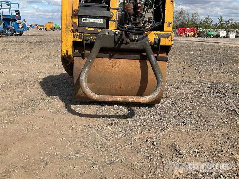 Mecalac MBR71 Walk Behind Roller Andre tromler