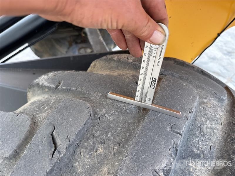 Mecalac TA6 6 t Hi-Tip Dumper Ne cestni demperji