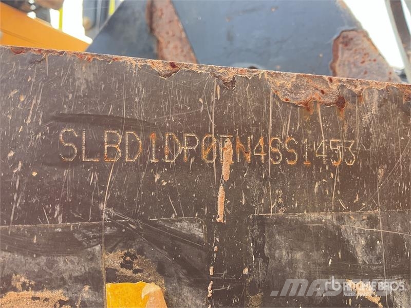 Mecalac TA6 6 ton 4x4 Dumper Stavebné sklápače