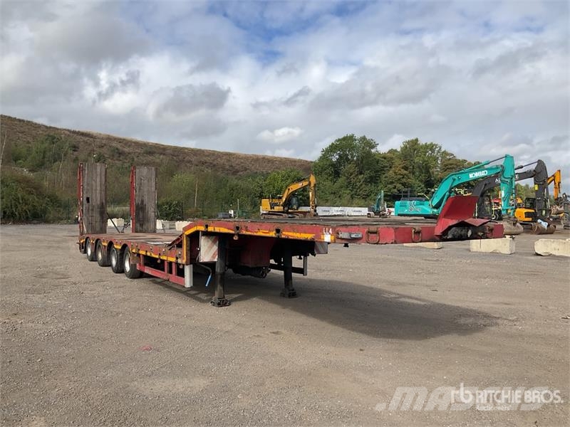 Mega MNN Quad/A Extendable Extendable Step Deck Trailer Dieplader