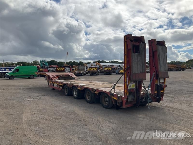 Mega MNN Quad/A Extendable Extendable Step Deck Trailer Dieplader