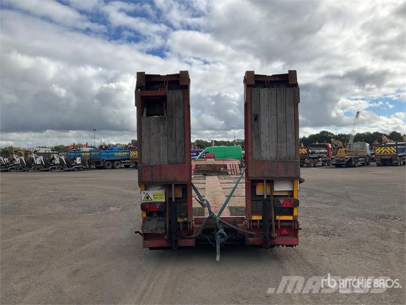 Mega MNN Quad/A Extendable Extendable Step Deck Trailer Dieplader