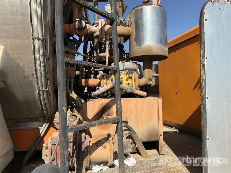 Mercedes-Benz 1828 4x2 Asphalt Distributor Truck Tartályos teherautók