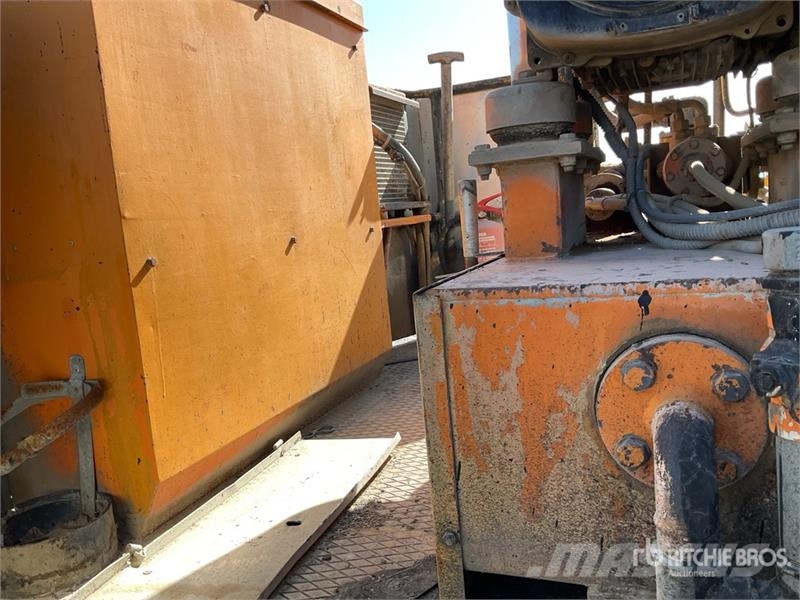Mercedes-Benz 1828 4x2 Asphalt Distributor Truck Tartályos teherautók