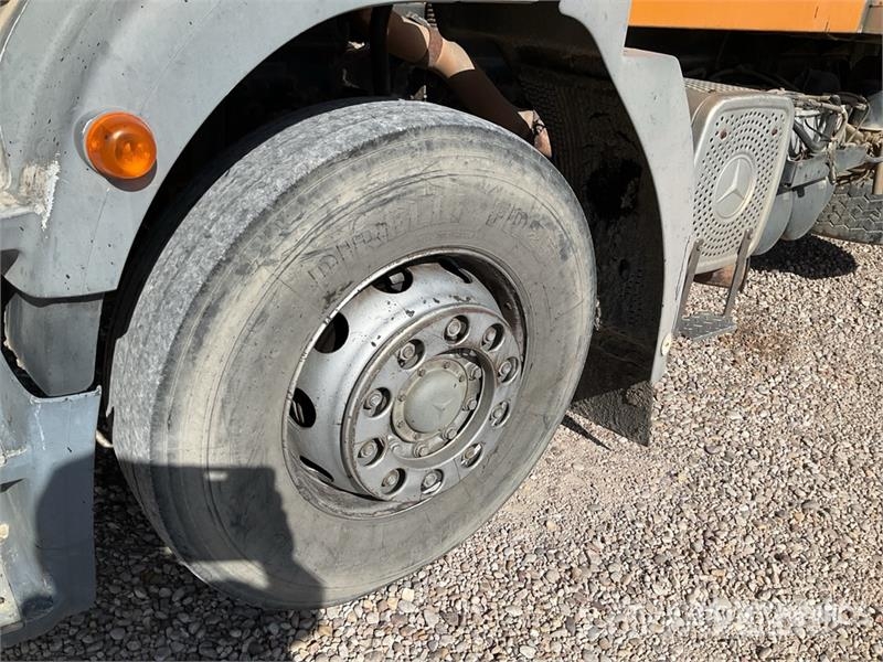 Mercedes-Benz 1828 4x2 Asphalt Distributor Truck Tartályos teherautók