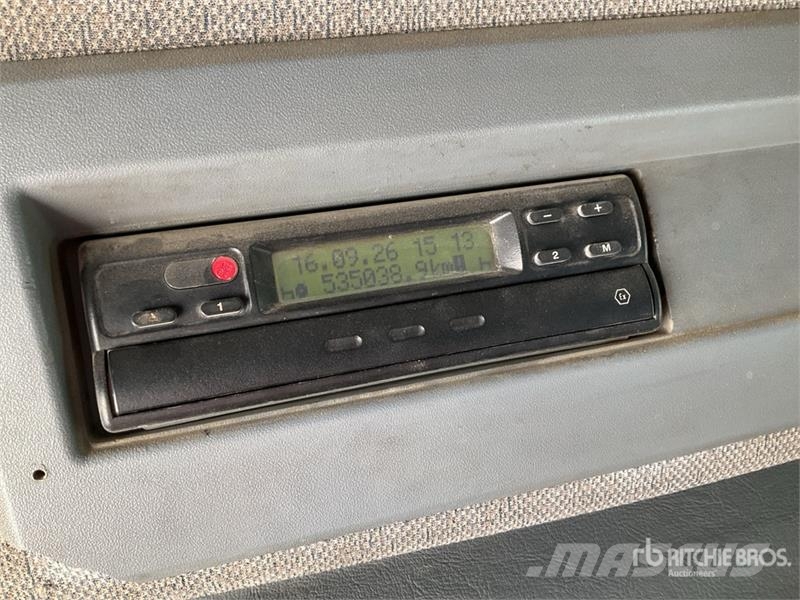 Mercedes-Benz 6x4 Sleeper Camion Benne T/A Dump Truck Kipper