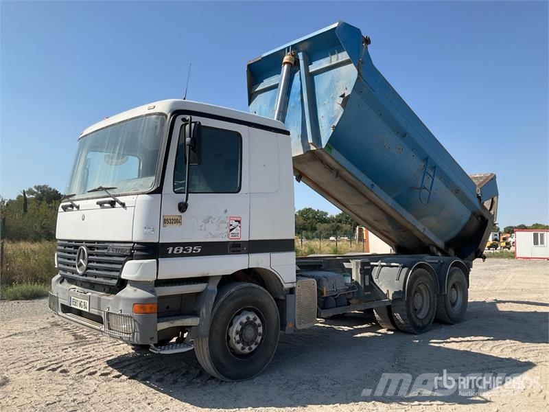 Mercedes-Benz 6x4 Sleeper Camion Benne T/A Dump Truck Kipper