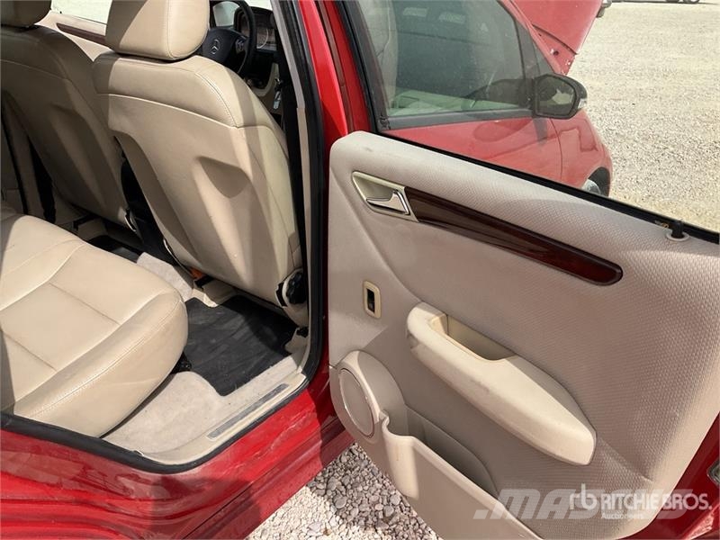 Mercedes-Benz A160 Automobile سيارات
