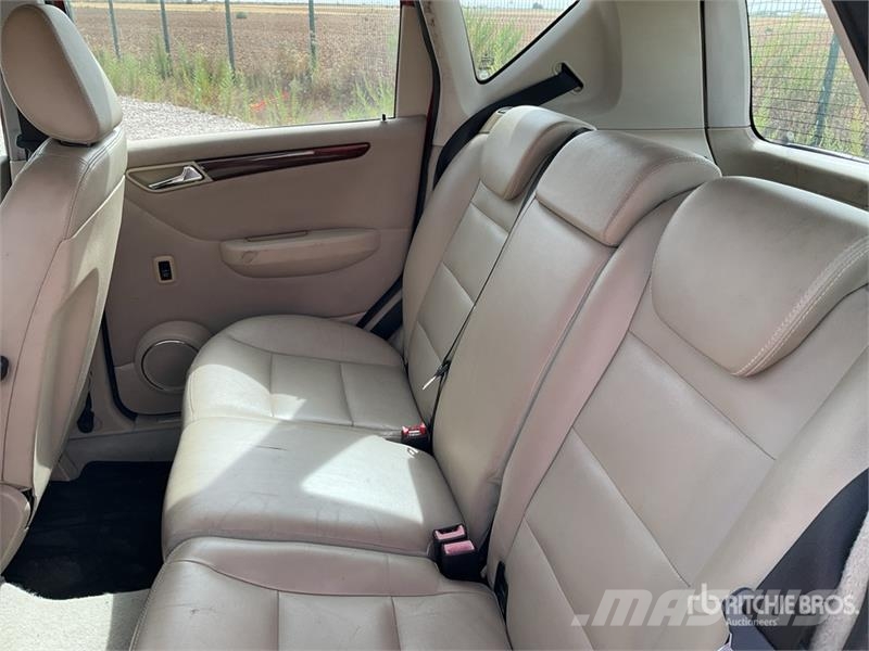 Mercedes-Benz A160 Automobile سيارات