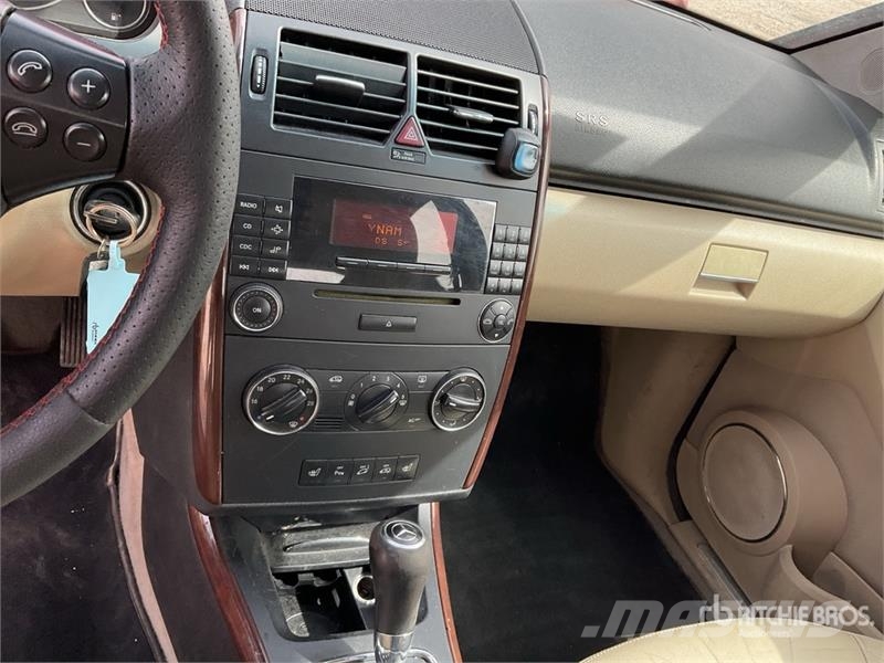 Mercedes-Benz A160 Automobile سيارات