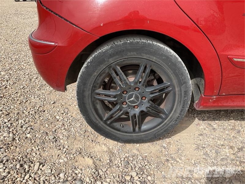 Mercedes-Benz A160 Automobile سيارات