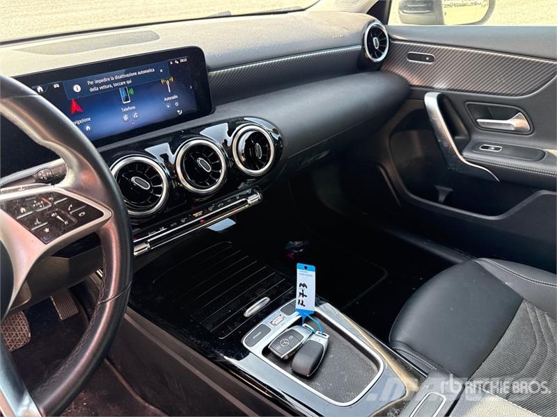 Mercedes-Benz A250 Plug-In Hybrid E PLUG-IN ADVANCED PROGRESSIVE Cars