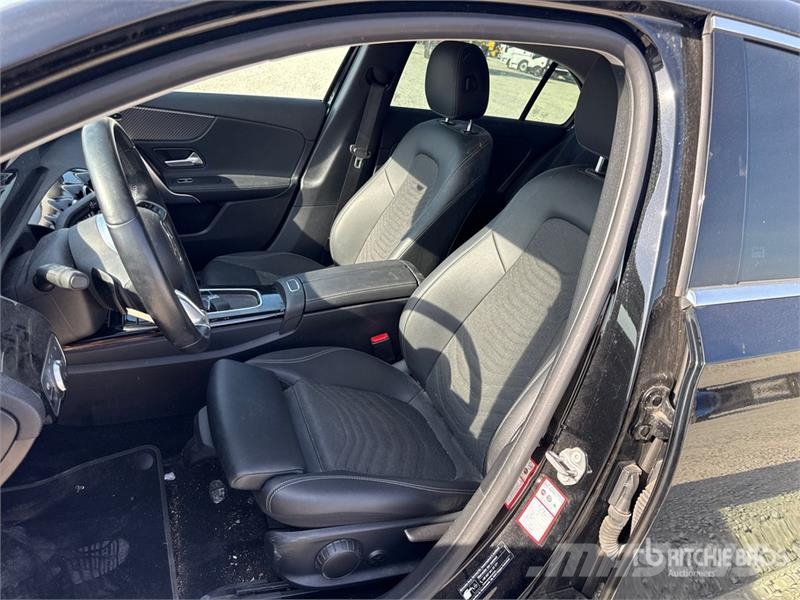 Mercedes-Benz A250 Plug-In Hybrid E PLUG-IN ADVANCED PROGRESSIVE Cars