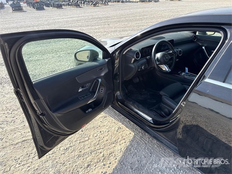 Mercedes-Benz A250 Plug-In Hybrid E PLUG-IN ADVANCED PROGRESSIVE Cars
