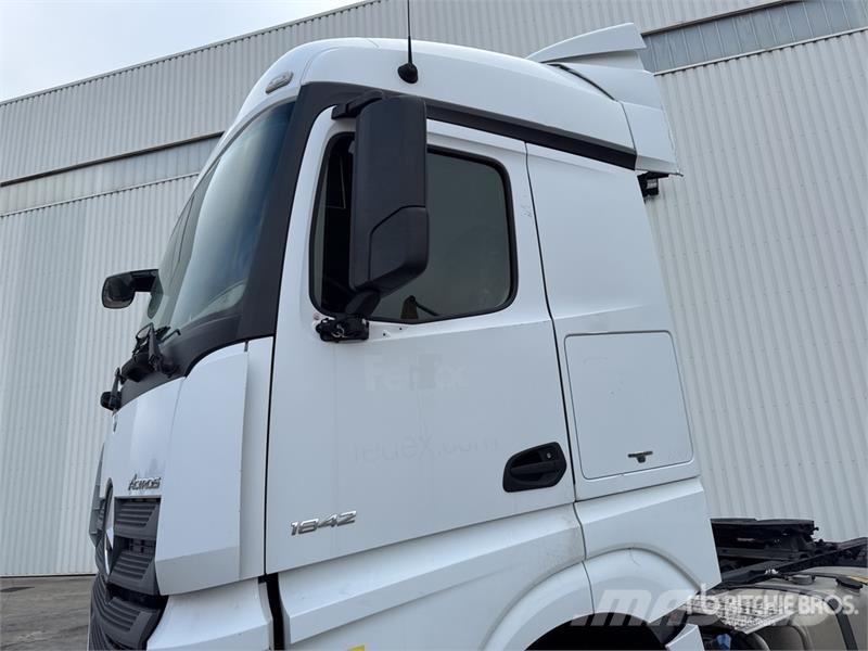 Mercedes-Benz Actros 1842 4x2 Tracteur Routier Cabine Couchette Motrici e Trattori Stradali