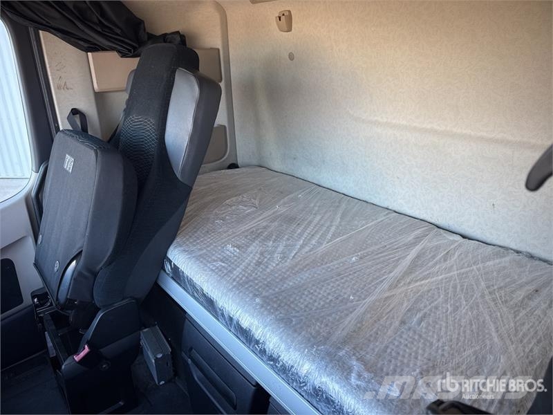 Mercedes-Benz Actros 1842 4x2 Tracteur Routier Cabine Couchette Naudoti vilkikai
