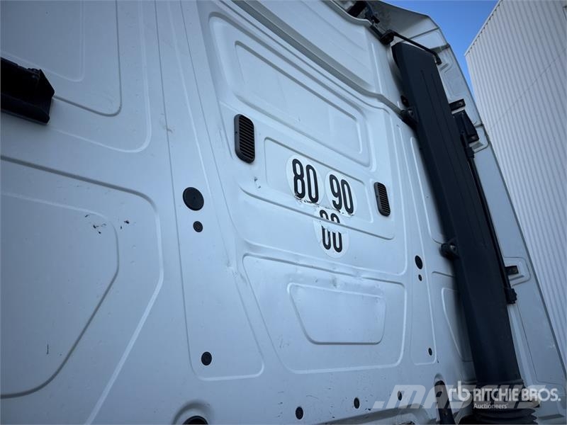Mercedes-Benz Actros 1842 4x2 Tracteur Routier Cabine Couchette Naudoti vilkikai