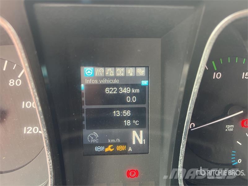 Mercedes-Benz ACTROS 1843 4x2 S/A Sleeper Truck Tractor (Inopera Trekkers
