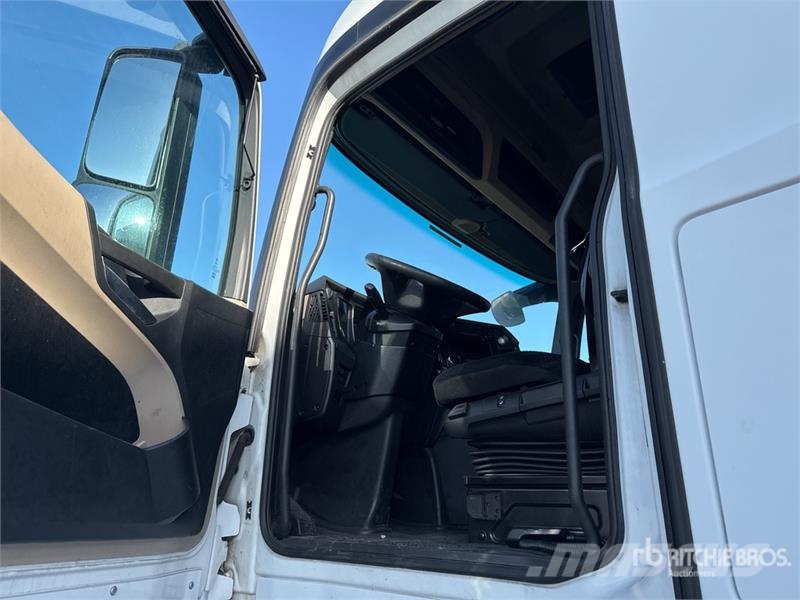 Mercedes-Benz Actros 1842 4x2 Tracteur Routier Cabine Couchette Naudoti vilkikai