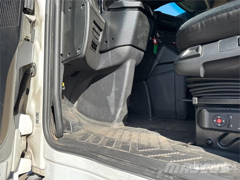 Mercedes-Benz Actros 1842 4x2 Tracteur Routier Cabine Couchette  وحدات الجر