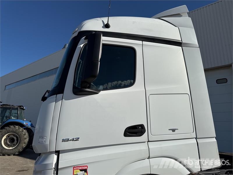 Mercedes-Benz Actros 1842 4x2 Tracteur Routier Cabine Couchette  وحدات الجر