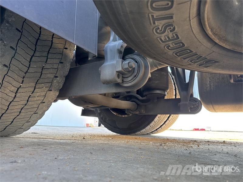 Mercedes-Benz Actros 1842 4x2 Tracteur Routier Cabine Couchette  وحدات الجر