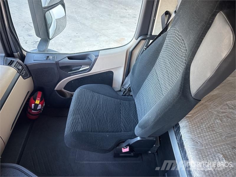 Mercedes-Benz Actros 1842 4x2 Tracteur Routier Cabine Couchette Naudoti vilkikai