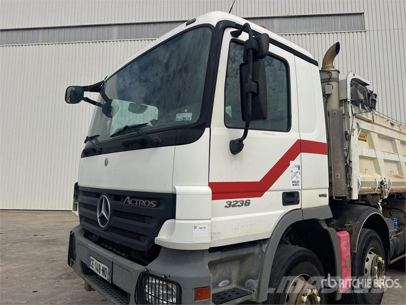 Mercedes-Benz Actros 3236 8x4 Camion Bi Benne Tri/A Dump Truck 덤프 트럭