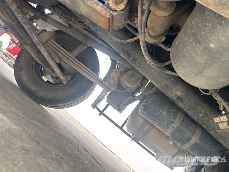 Mercedes-Benz Actros 3236 8x4 Camion Bi Benne Tri/A Dump Truck 덤프 트럭