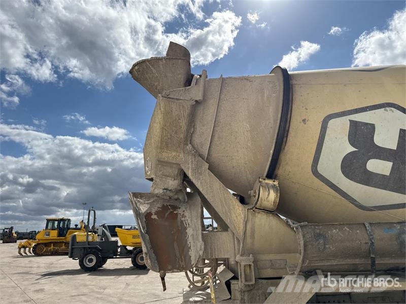 Mercedes-Benz Actros 3236 8x4 Camion Malaxeur 8x4 Mixer Truck Concrete trucks