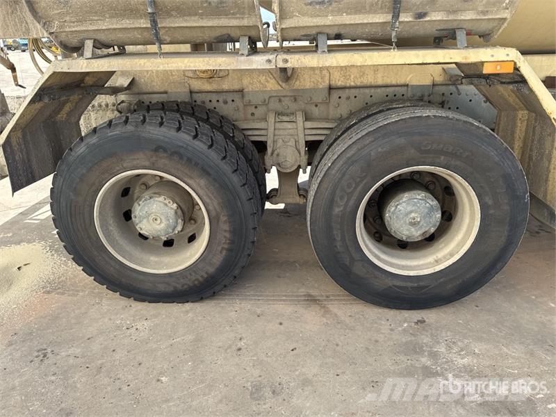 Mercedes-Benz Actros 3236 8x4 Camion Malaxeur 8x4 Mixer Truck Concrete trucks