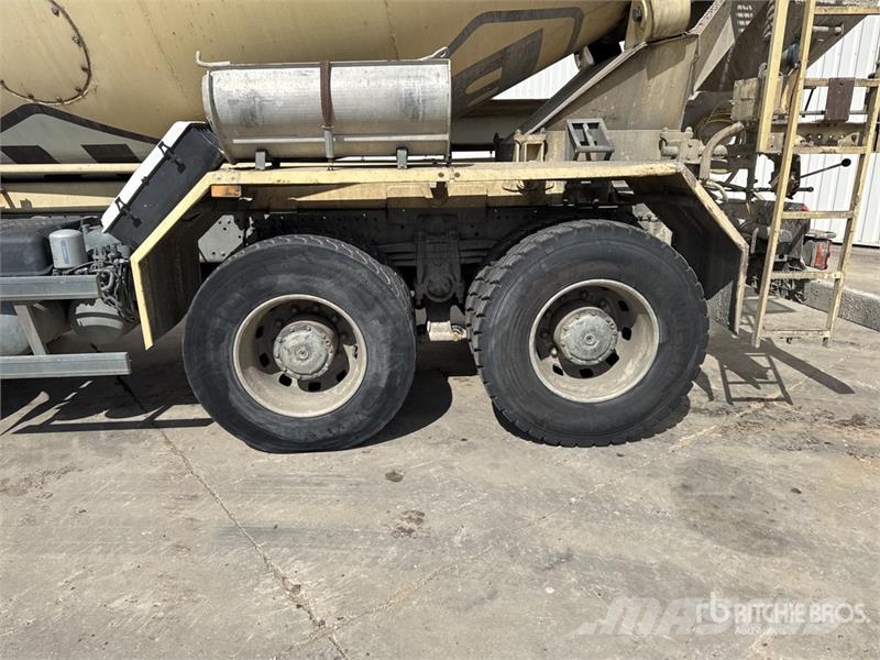 Mercedes-Benz Actros 3236 8x4 Camion Malaxeur 8x4 Mixer Truck Concrete trucks