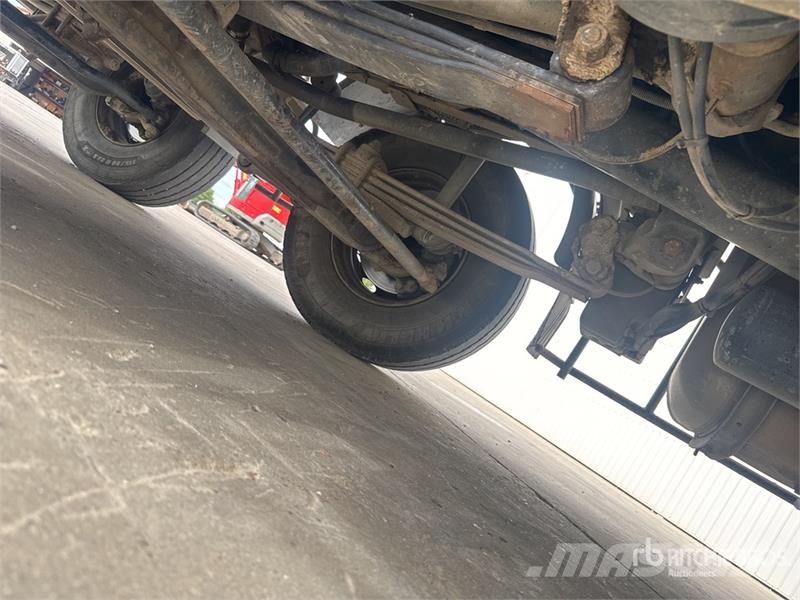 Mercedes-Benz Actros 3236 8x4 Camion Bi Benne Tri/A Dump Truck 덤프 트럭