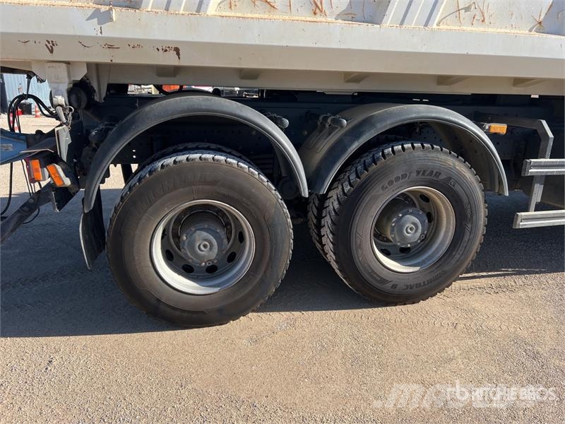 Mercedes-Benz ACTROS 3336 덤프 트럭