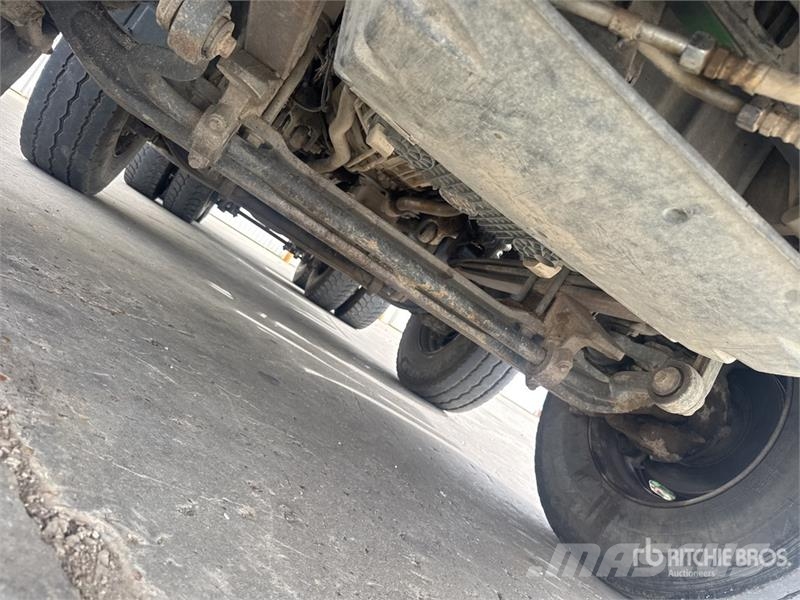 Mercedes-Benz Actros 3236 8x4 Camion Bi Benne Tri/A Dump Truck 덤프 트럭
