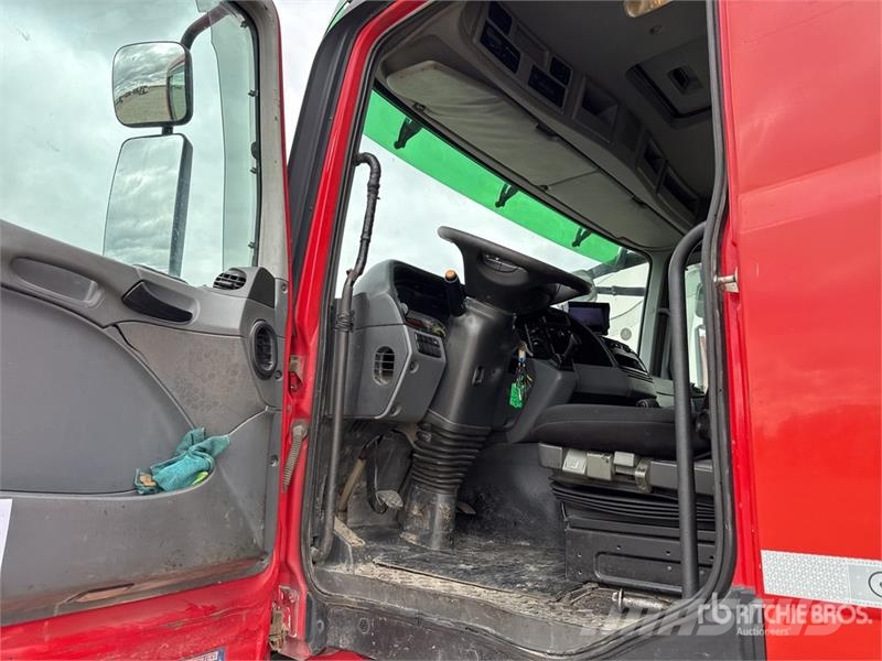 Mercedes-Benz Actros 4141 8x4 Camion Benne Tri/A Dump Truck Pašizgāzējs